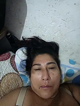 PatriciaGrajales online show from 04/19/26, 03:02