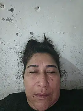 PatriciaGrajales online show from 04/05/26, 03:13