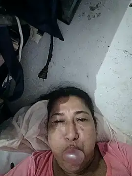 PatriciaGrajales online show from 03/06/26, 04:24