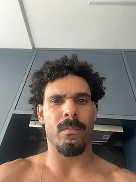 Snapshot of Gustavo17model chatting on 01/08/26, 07:31 Gustavo17model online show from 01/08/26, 07:31