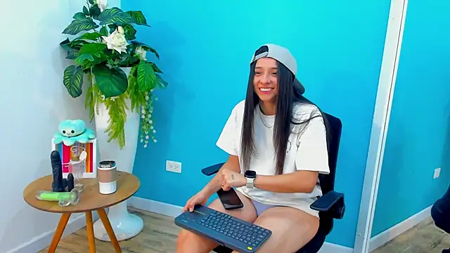 ViictoriiaSaenz online show from 03/02/26, 04:46