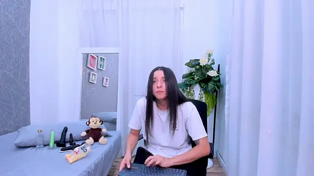 ViictoriiaSaenz online show from 02/05/26, 04:08