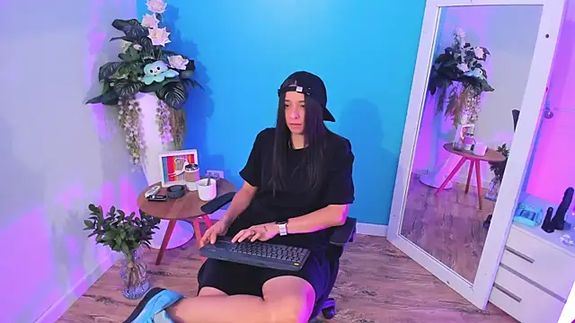 ViictoriiaSaenz online show from 02/24/26, 04:46