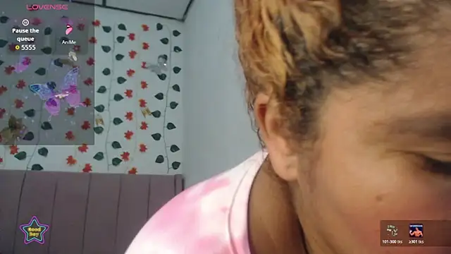 Snapshot of Karla_Rodriguez0 chatting on 03/01/26, 01:44 Karla Rodriguez0 online show from 03/01/26, 01:44