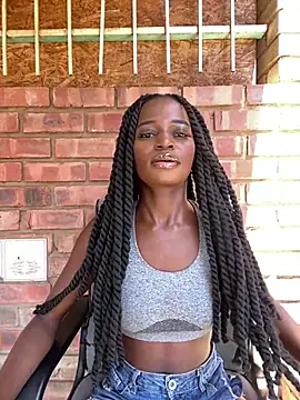 CreamyCupCake 96 online show from 04/06/26, 10:27