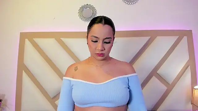 Alexxa Carter online show from 06/25/26, 07:52