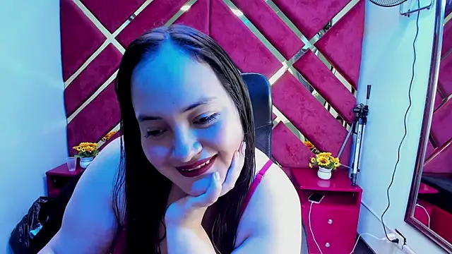 Snapshot of MiaRouss69 chatting on 02/12/26, 02:55 MiaRouss69 online show from 02/12/26, 02:55