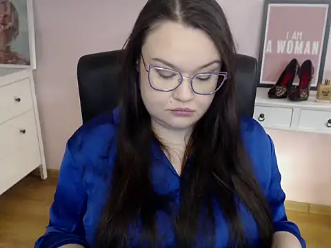 HollyDanceSoul online show from 02/18/26, 05:27