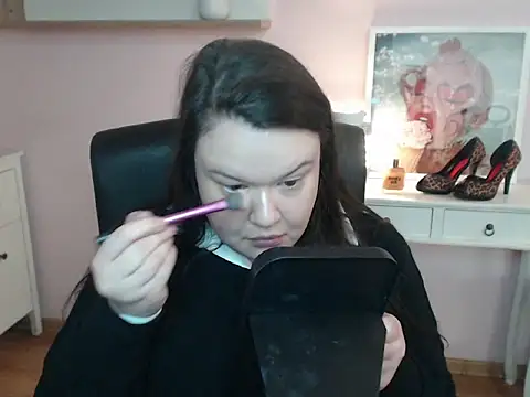 HollyDanceSoul online show from 02/13/26, 05:40