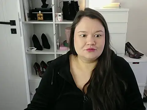 HollyDanceSoul online show from 03/28/26, 07:20