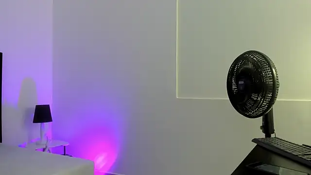 Naugthy Sara online show from 04/14/26, 07:19