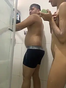 uncontrolled fire online show from 03/26/26, 07:12