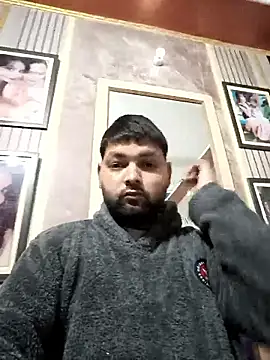 Pulkeet1433 online show from 02/07/26, 05:32