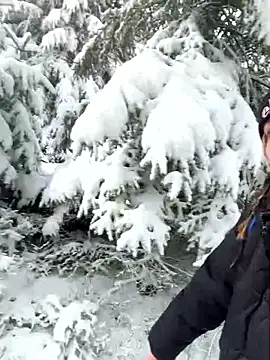 Snapshot of Marina_und_Jayden chatting on 02/18/26, 02:24 Marina und Jayden online show from 02/18/26, 02:24