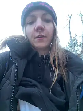 Snapshot of Marina_und_Jayden chatting on 02/16/26, 04:27 Marina und Jayden online show from 02/16/26, 04:27