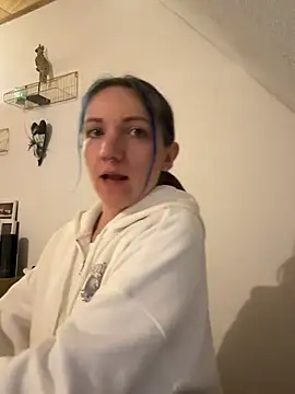 Snapshot of Marina_und_Jayden chatting on 03/01/26, 09:48 Marina und Jayden online show from 03/01/26, 09:48