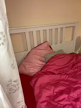 midnight ballerina  online show from 04/12/26, 06:11