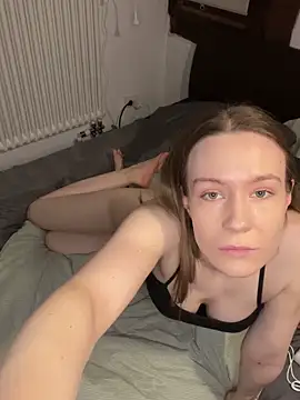 Snapshot of midnight_ballerina_ chatting on 01/31/26, 07:12 midnight ballerina online show from 01/31/26, 07:12