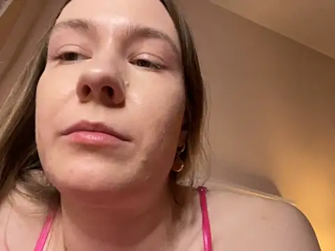 midnight ballerina  online show from 04/08/26, 11:06