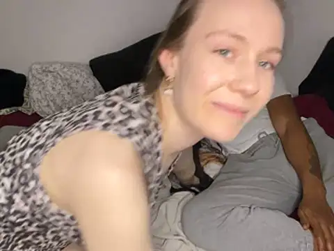 midnight ballerina  online show from 03/10/26, 09:19