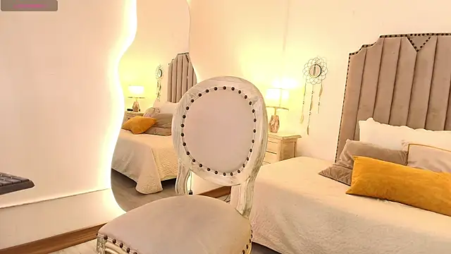 Snapshot of kimberly_colle7 chatting on 04/16/26, 01:17 kimberly colle7 online show from 04/16/26, 01:17