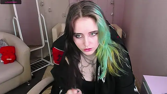 Snapshot of RubyMyst chatting on 03/01/26, 08:53 RubyMyst online show from 03/01/26, 08:53