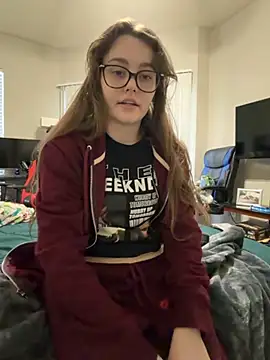 Snapshot of julia4thewin chatting on 02/19/26, 11:12 julia4thewin online show from 02/19/26, 11:12