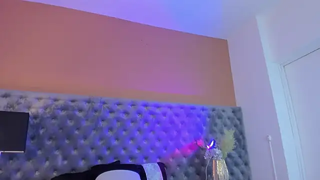 NatQueen online show from 01/12/26, 11:20