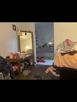 MegaTinyyy online show from 05/31/26, 04:40