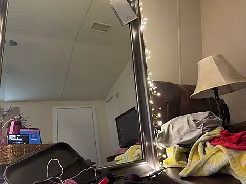 MegaTinyyy online show from 07/06/26, 12:01