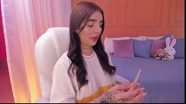 Abriil cutee online show from 07/07/26, 01:47