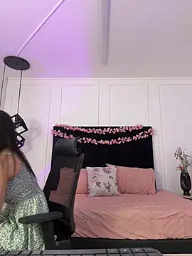 Abriil cutee online show from 04/08/26, 02:07