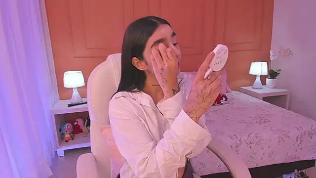 Abriil cutee online show from 05/01/26, 01:38