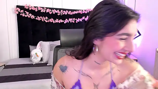 Abriil cutee online show from 04/06/26, 01:23