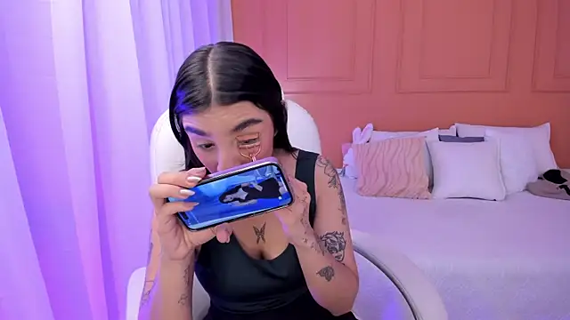 Abriil cutee online show from 06/04/26, 02:44