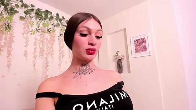 lizz lunna online show from 03/16/26, 09:28