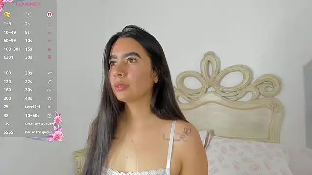 paulina lux online show from 03/18/26, 07:59