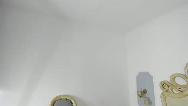 paulina lux online show from 04/05/26, 07:42