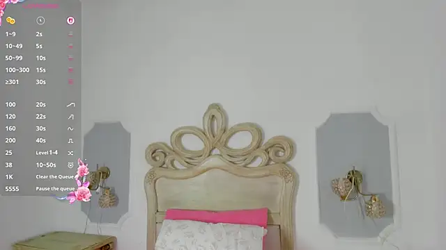 paulina lux online show from 03/23/26, 07:47