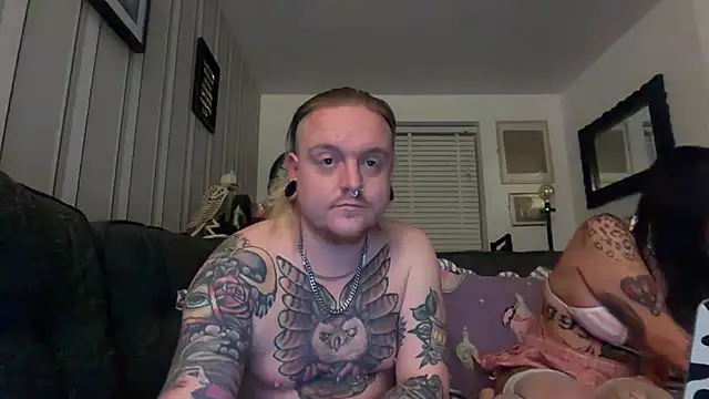 DaddyAndBabyGirl94 online show from 01/11/26, 09:55