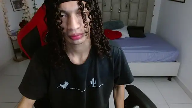Snapshot of Axel_fox77 chatting on 05/11/26, 12:45 Axel fox77 online show from 05/11/26, 12:45
