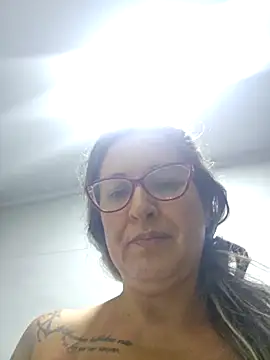 bellafortune69 online show from 04/18/26, 01:13