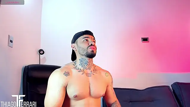 thiago ferrari  online show from 04/21/26, 12:34
