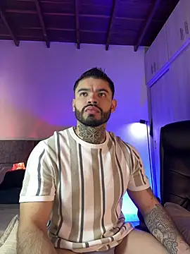 thiago ferrari  online show from 03/25/26, 08:52