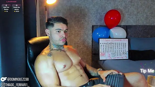 Snapshot of thiago_ferrari_ chatting on 07/04/26, 11:31 thiago ferrari online show from 07/04/26, 11:31