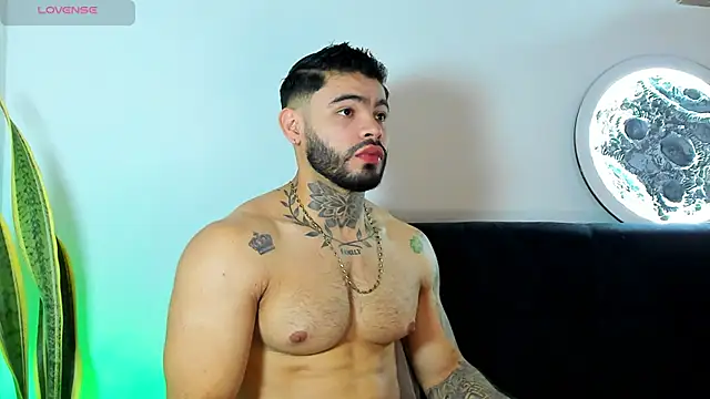 thiago ferrari  online show from 02/15/26, 10:09