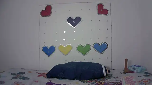 Mia Suarez7 online show from 04/05/26, 02:57