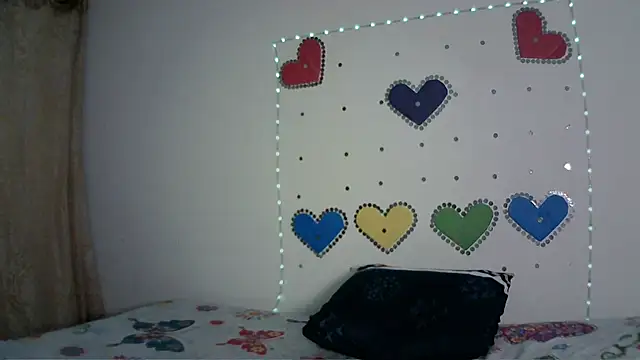 Mia Suarez7 online show from 04/08/26, 01:23