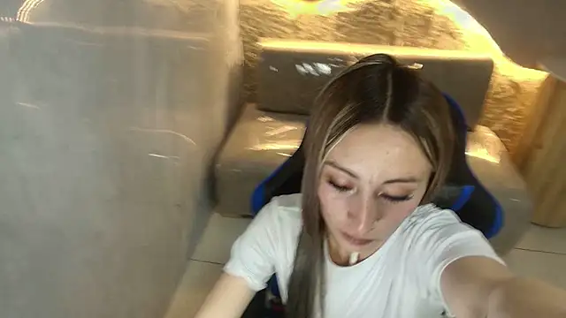 katalina r  online show from 02/14/26, 02:56