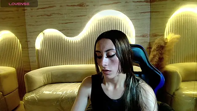 katalina r  online show from 04/30/26, 08:16